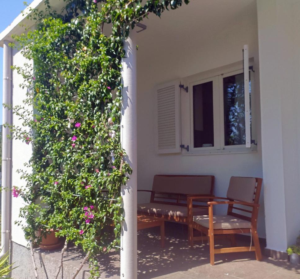 Seline Summer Home Buitenkant foto